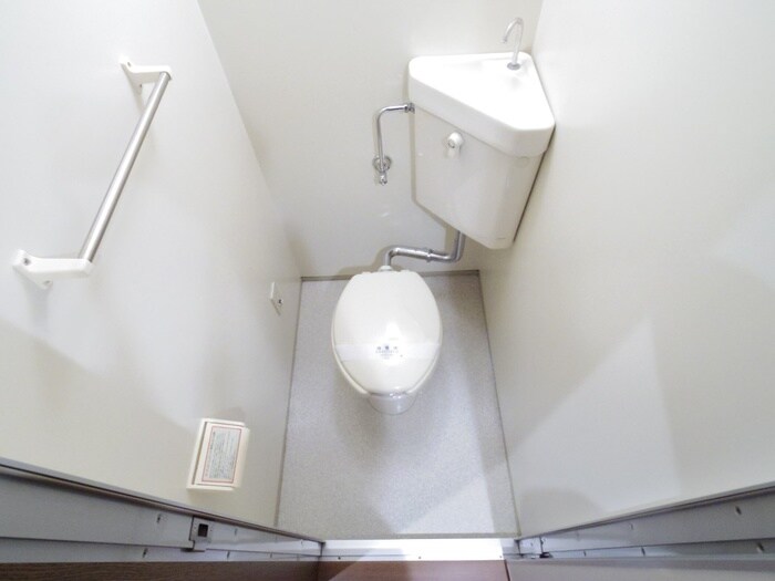 物件内観写真14　(トイレ)