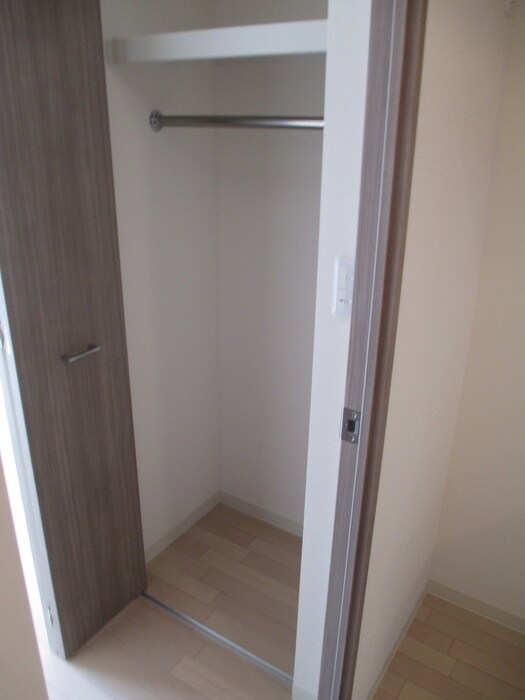 物件内観写真14　(収納)