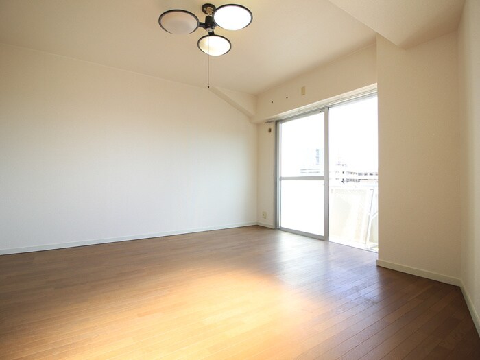 物件内観写真15　(居室)