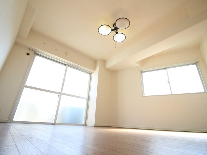 物件内観写真18　(居室)