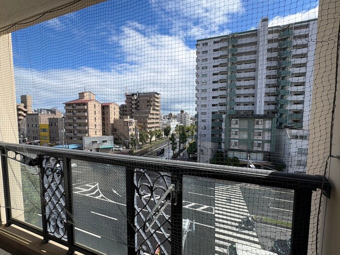 物件内観写真14　(室内からの展望)