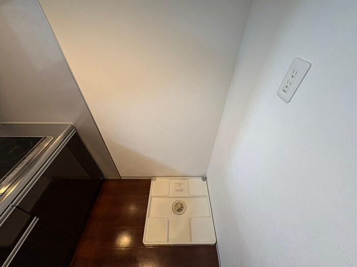 物件内観写真19　(洗濯機置場)