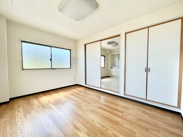 物件内観写真10　(居室)