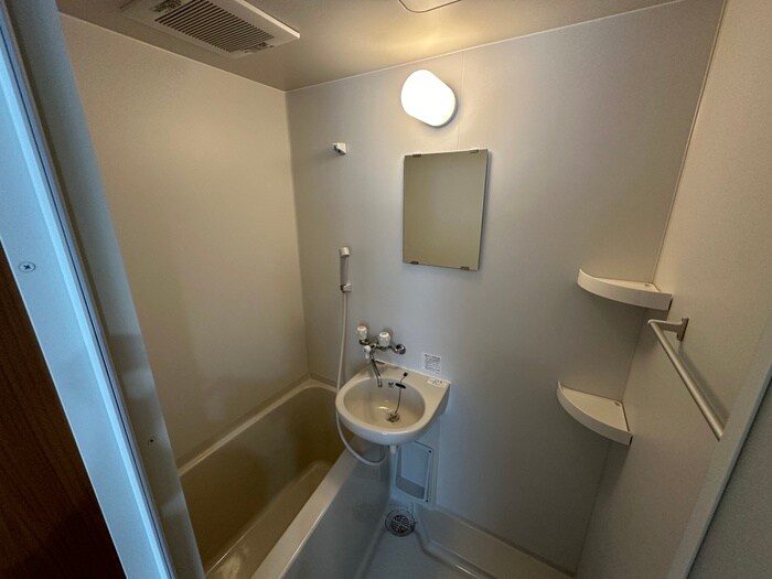 物件内観写真8　(バス／シャワールーム等)