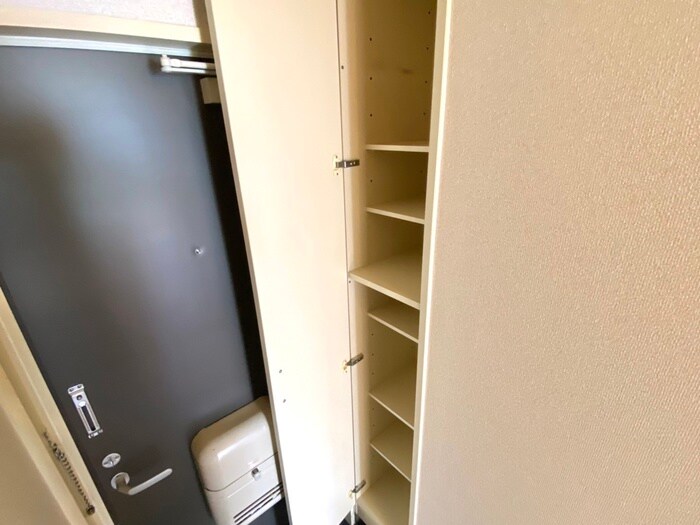 物件内観写真15　(靴箱)