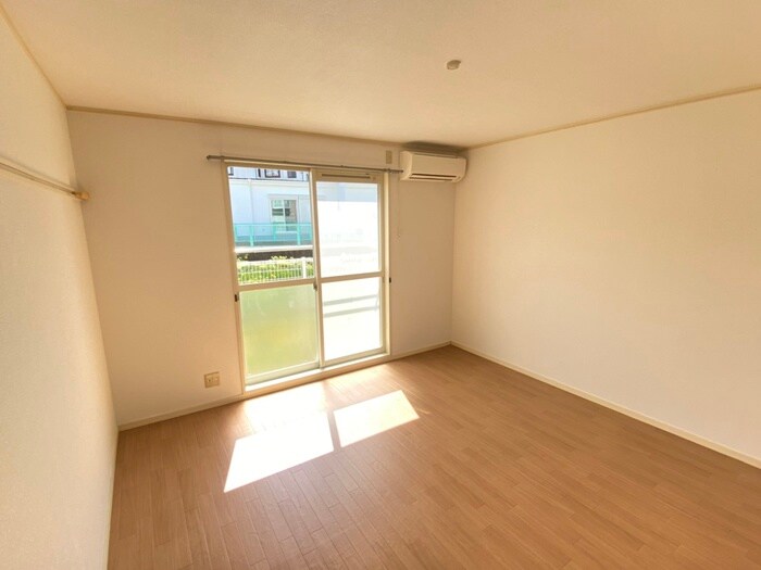 物件内観写真18　(居室)