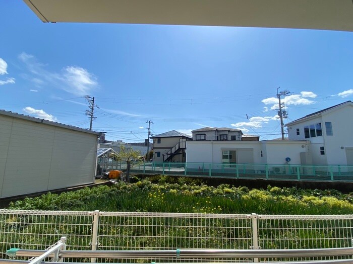 物件内観写真21　(室内からの展望)