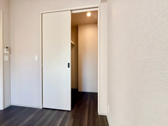 物件内観写真11　(収納)