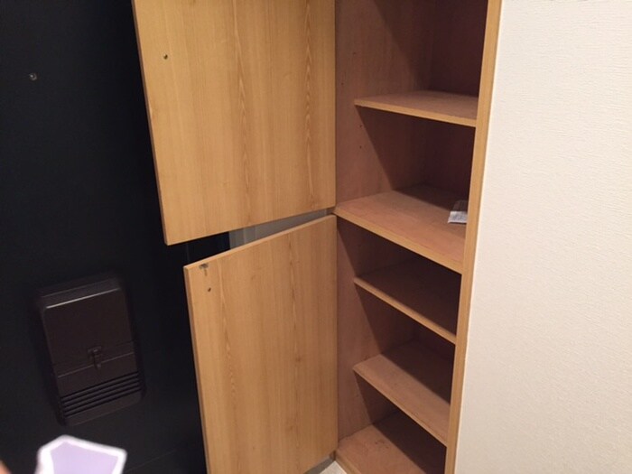 物件内観写真8　(靴箱)