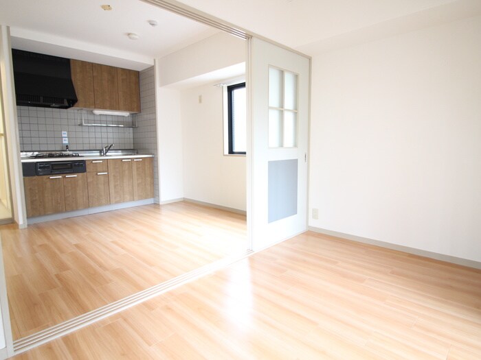 物件内観写真9　(居室)