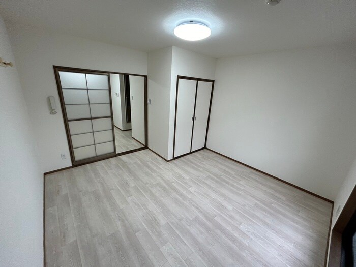 物件内観写真8　(居室)