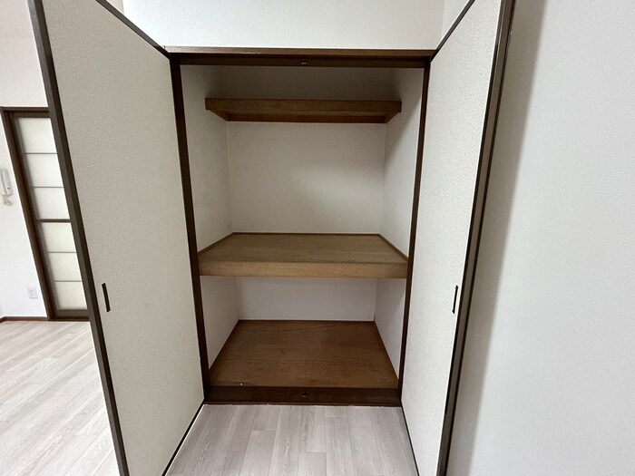 物件内観写真13　(収納)