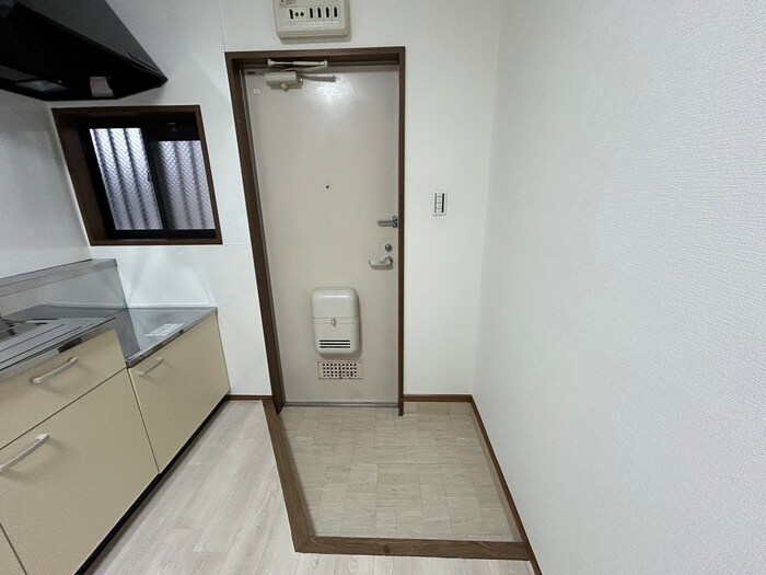 物件内観写真17　(廊下)