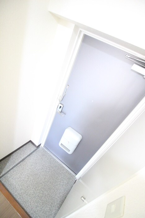 物件内観写真13　(玄関)