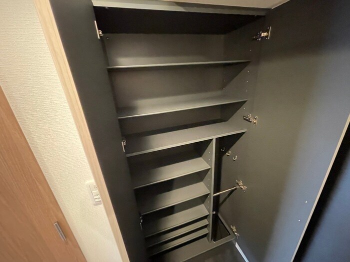 物件内観写真18　(靴箱)