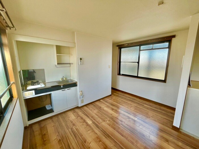 物件内観写真4　(居室)