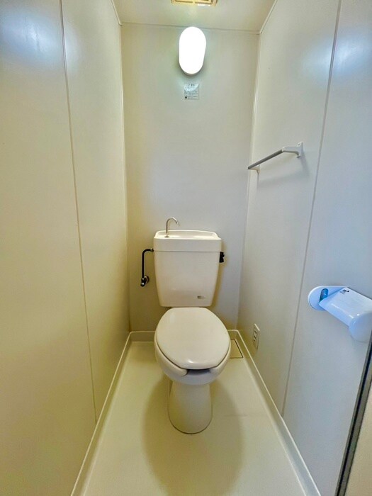 物件内観写真11　(トイレ)