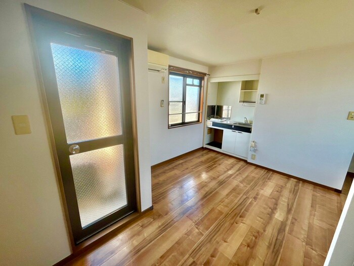 物件内観写真13　(居室)