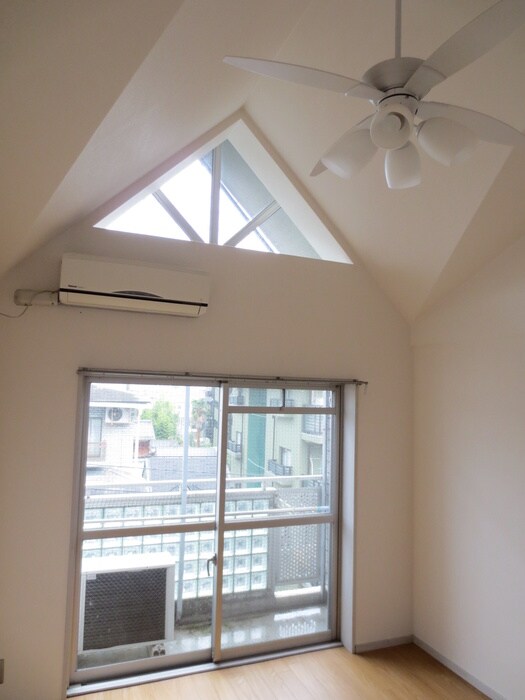 物件内観写真12　(居室)