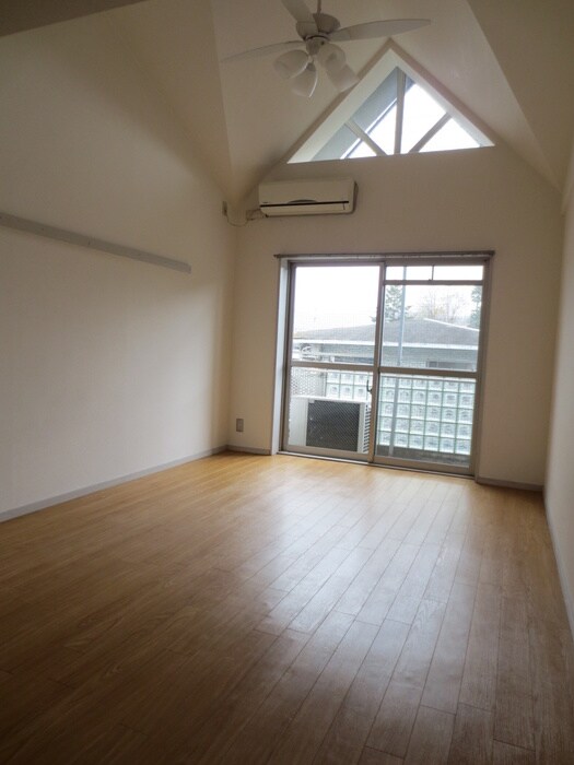 物件内観写真13　(居室)