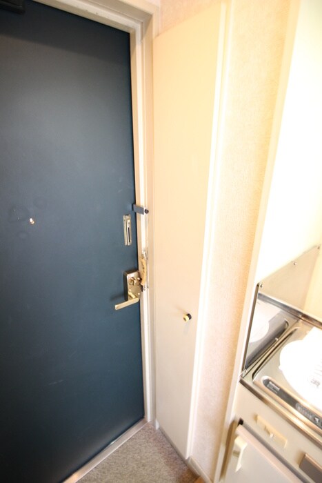 物件内観写真8　(靴箱)