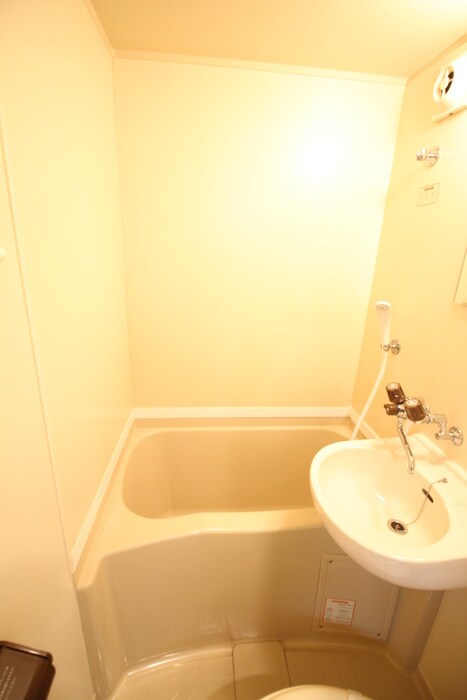 物件内観写真9　(バス／シャワールーム等)