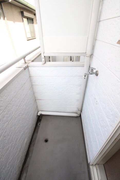物件内観写真14　(洗濯機置場)