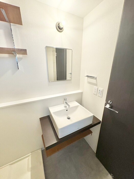 物件内観写真10　(洗面)