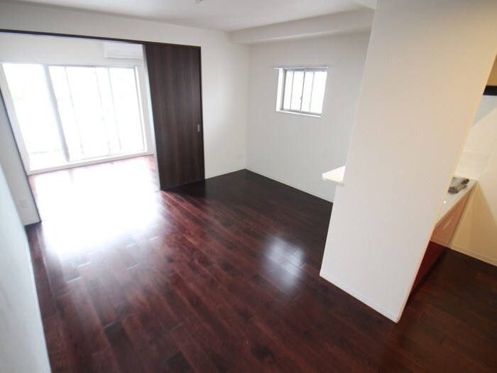 物件内観写真13　(居室)