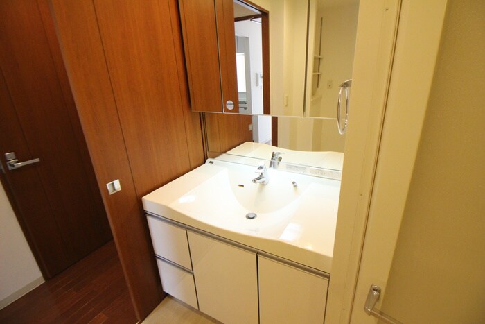 物件内観写真13　(洗面)