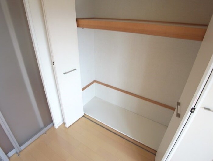 物件内観写真12　(収納)