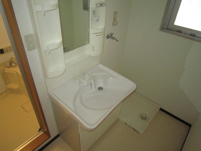 物件内観写真10　(洗面)