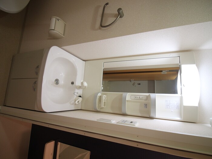 物件内観写真11　(洗面)