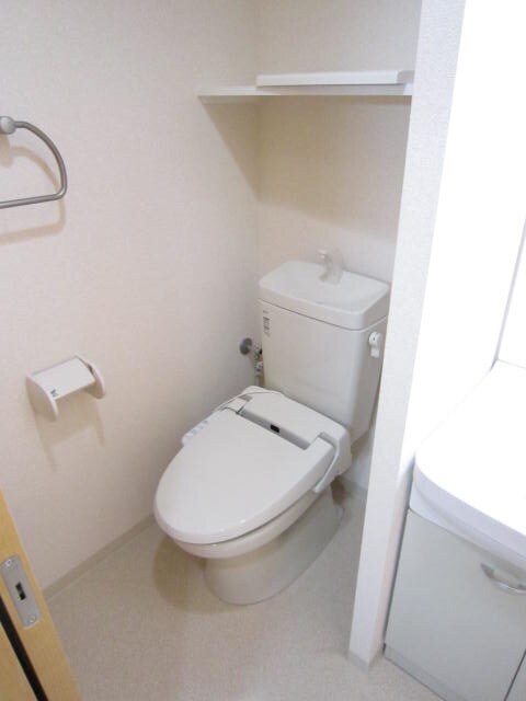 物件内観写真12　(トイレ)