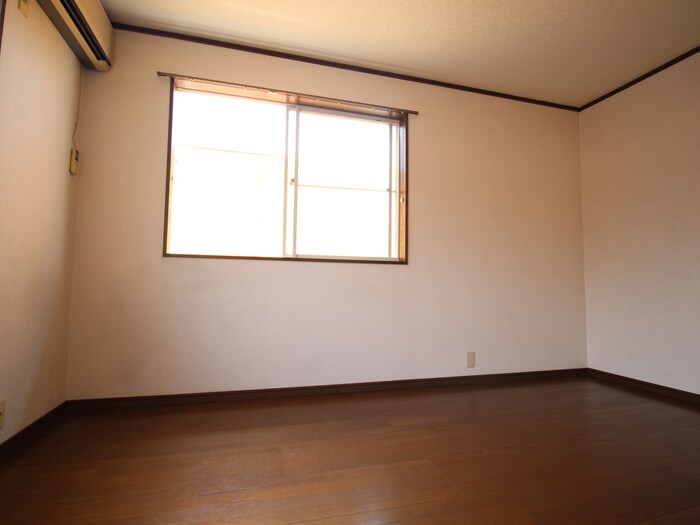 物件内観写真12　(居室)