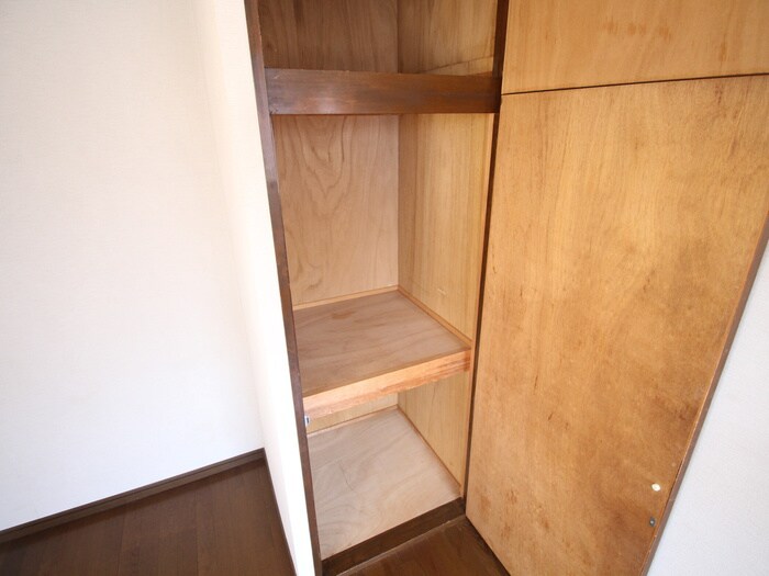 物件内観写真13　(収納)