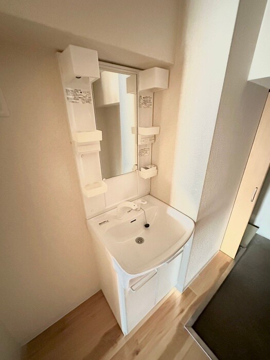 物件内観写真12　(洗面)