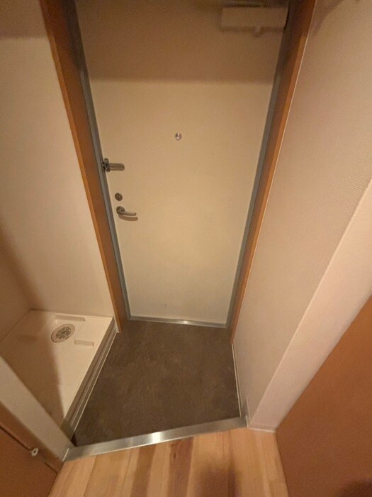 物件内観写真17　(玄関)