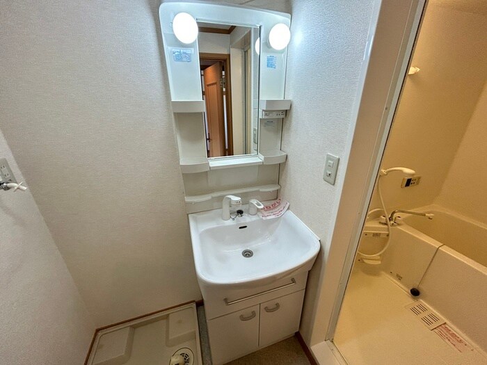 物件内観写真12　(洗面)