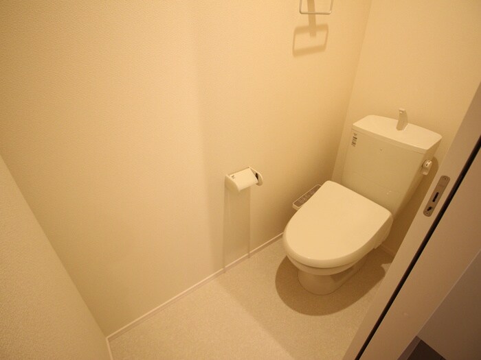 物件内観写真12　(トイレ)