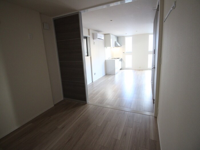 物件内観写真22　(居室)