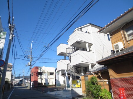 ストックキューブ椥辻外観写真
