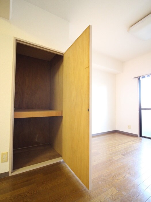 物件内観写真16　(収納)