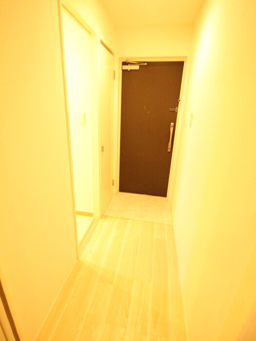 物件内観写真8　(廊下)