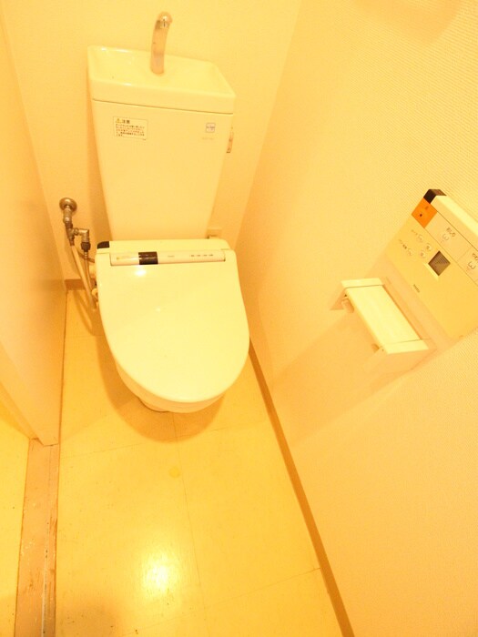 物件内観写真13　(トイレ)