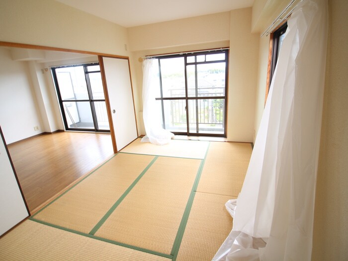 物件内観写真9　(居室)