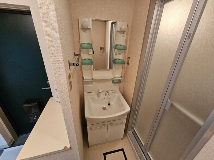 物件内観写真9　(洗面)