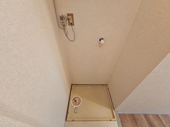 物件内観写真20　(洗濯機置場)