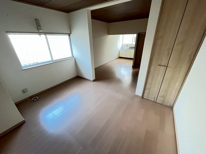 物件内観写真12　(居室)