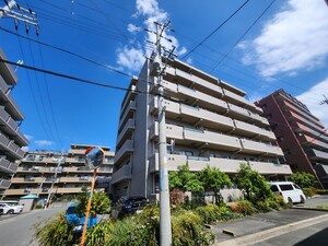 フェルザ南茨木外観写真